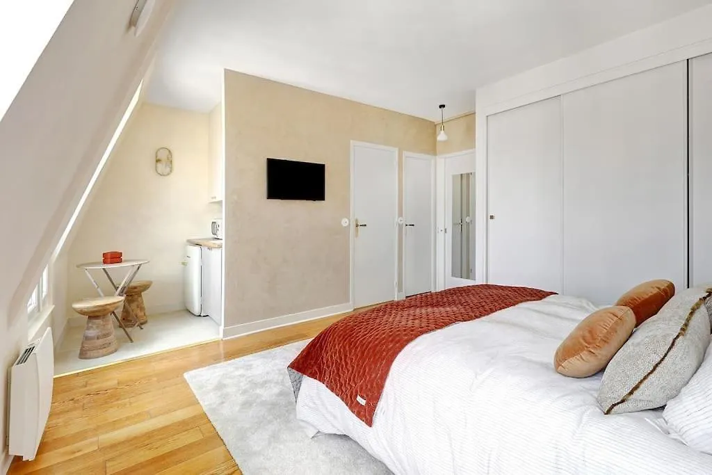 Apartament La Vue Du Marais Paryż